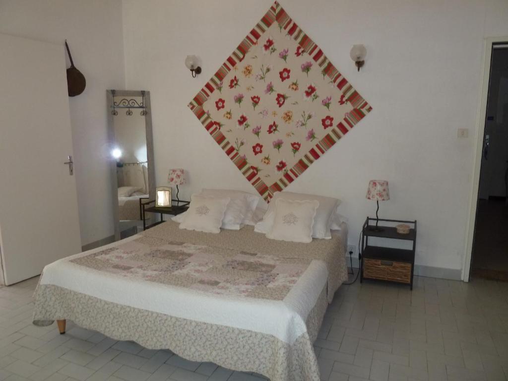Mas De Valiguiere Hotell Saze  Rum bild
